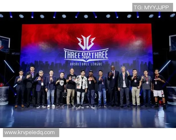 周杰伦与足球明星亲密互动共谱音乐与体育的精彩篇章